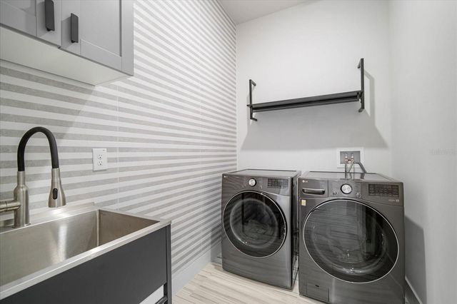 8809 DRUMMER PLANK DRIVE, Wesley Chapel, FL 33545