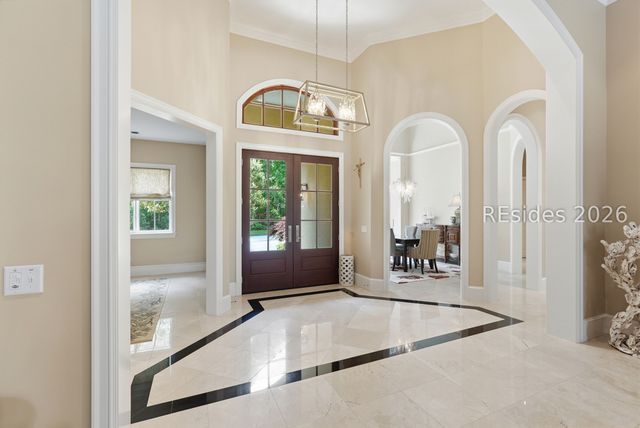9 Holly Grove Rd, Bluffton, SC 29909