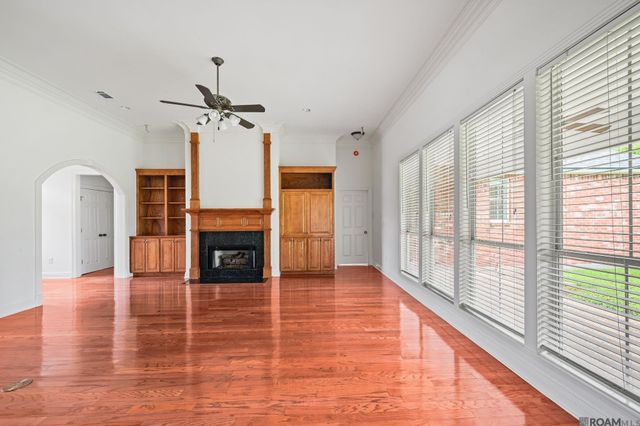 36472 S Winding Ridge Dr, Prairieville, LA 70769