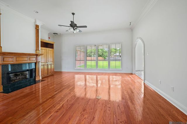 36472 S Winding Ridge Dr, Prairieville, LA 70769