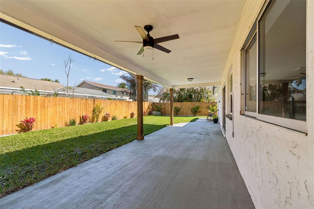 Image 11 of property listing at 2817 WENDOVER TERRACE, Palm Harbor, FL 34685