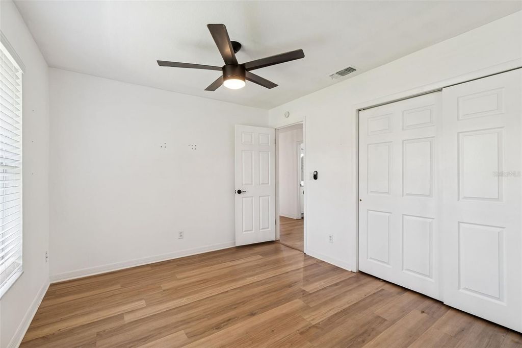 Image 7 of property listing at 2817 WENDOVER TERRACE, Palm Harbor, FL 34685