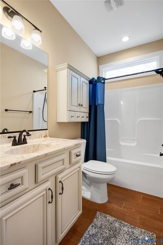 7504 Red Hill Club Ct, Henrico, VA 23231