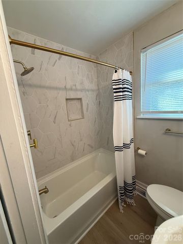 1828 Finchley Drive, Charlotte, NC 28215