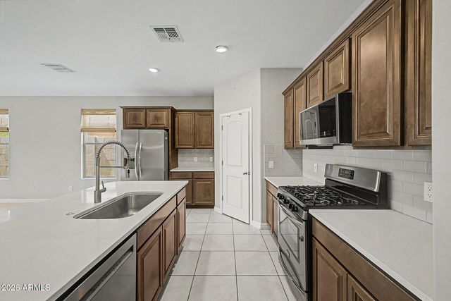 32961 N ASH TREE Lane, San Tan Valley, AZ 85144