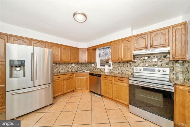 5821 MENTANA ST, Hyattsville, MD 20784