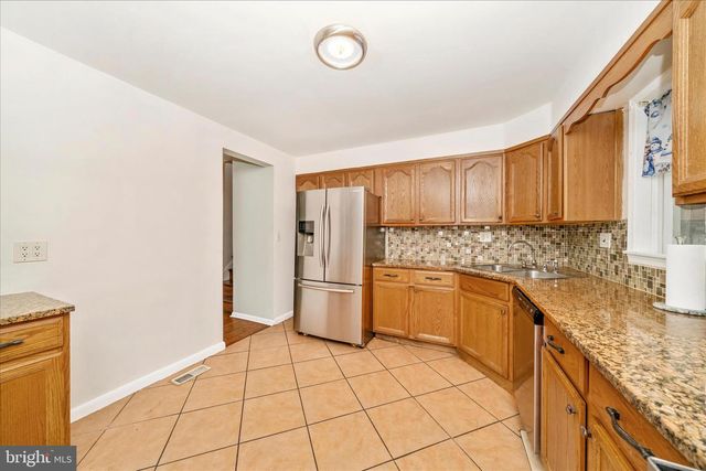 5821 MENTANA ST, Hyattsville, MD 20784