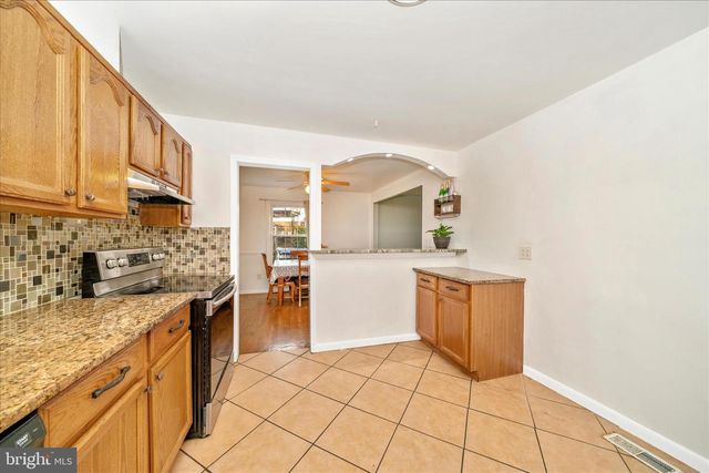 5821 MENTANA ST, Hyattsville, MD 20784