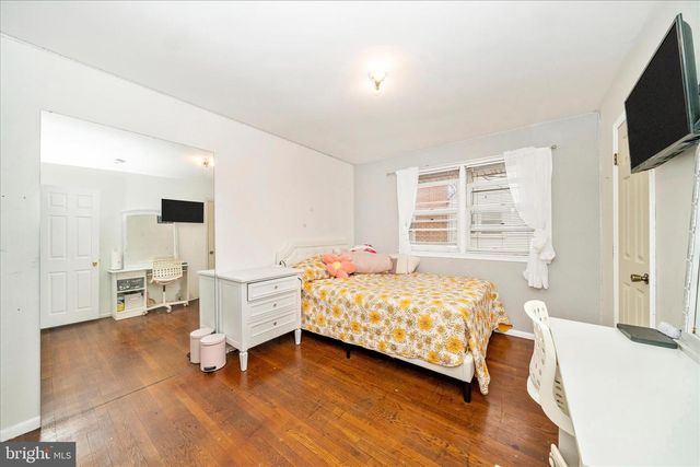 5821 MENTANA ST, Hyattsville, MD 20784