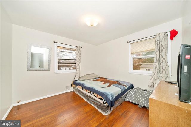 5821 MENTANA ST, Hyattsville, MD 20784