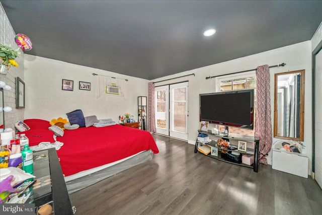 5821 MENTANA ST, Hyattsville, MD 20784