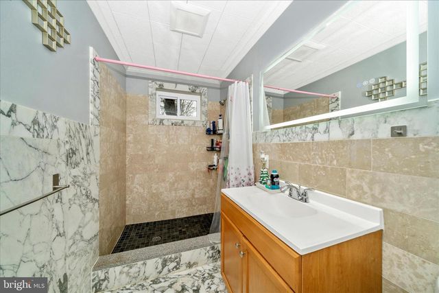 5821 MENTANA ST, Hyattsville, MD 20784