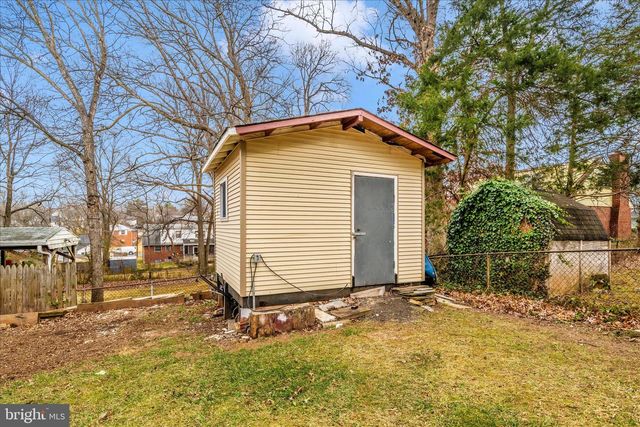 5821 MENTANA ST, Hyattsville, MD 20784