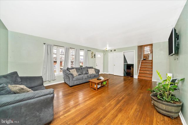 5821 MENTANA ST, Hyattsville, MD 20784