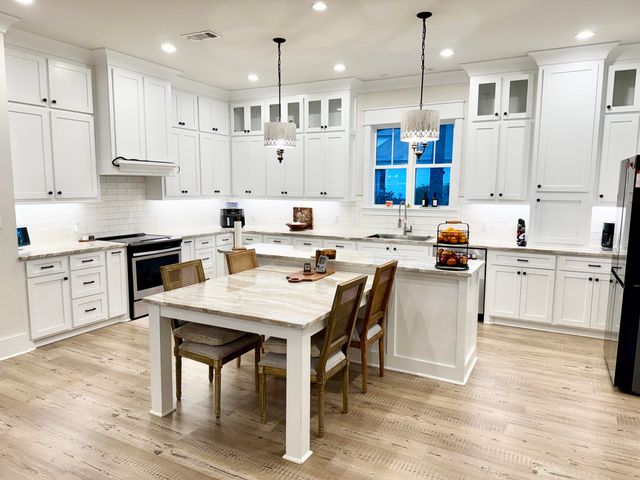 124 Cherry Laurel Loop, Hattiesburg, MS 39402