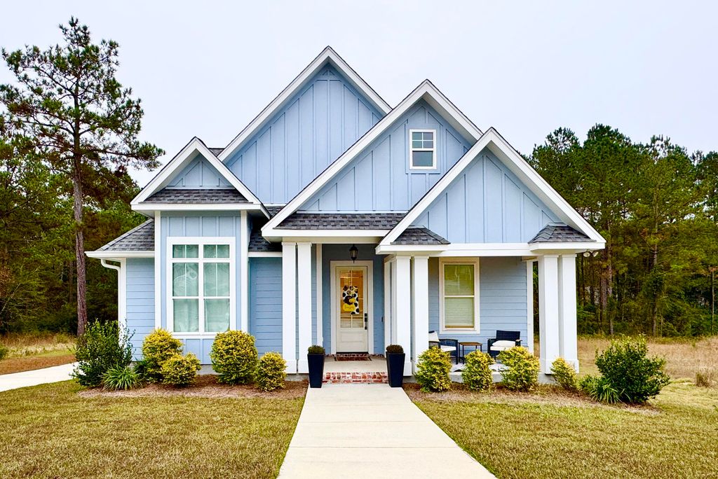 124 Cherry Laurel Loop, Hattiesburg, MS 39402