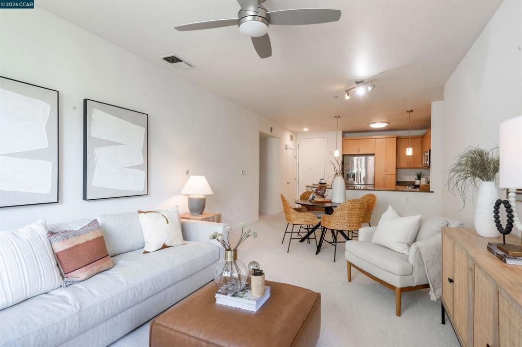 Image 2 of property listing at 5501 DeMarcus Blvd. 464, Dublin, CA 94568