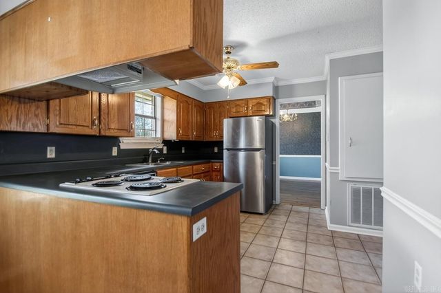 801 Kamak Drive, Beebe, AR 72012