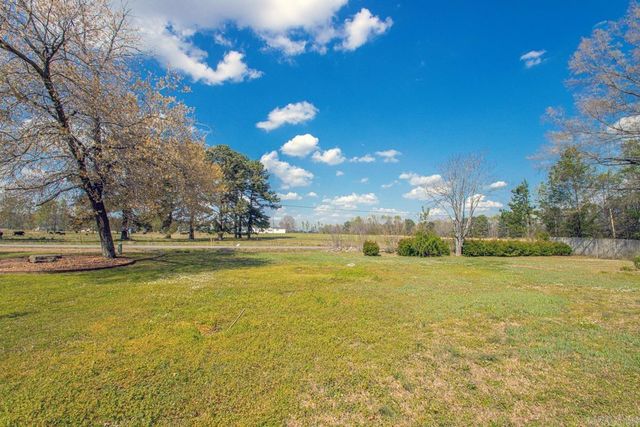 801 Kamak Drive, Beebe, AR 72012