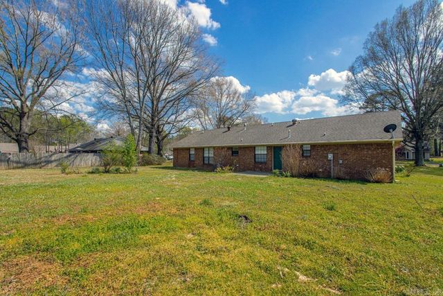 801 Kamak Drive, Beebe, AR 72012