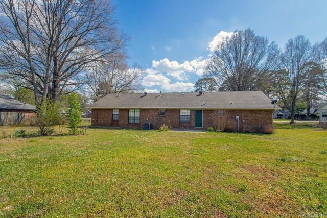801 Kamak Drive, Beebe, AR 72012