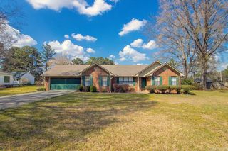801 Kamak Drive, Beebe, AR 72012
