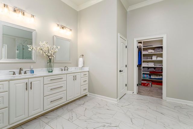 21 Rosans Ct, Little Rock, AR 72223