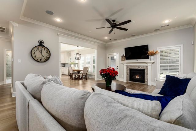 21 Rosans Ct, Little Rock, AR 72223