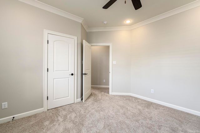 21 Rosans Ct, Little Rock, AR 72223