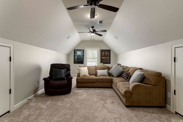 21 Rosans Ct, Little Rock, AR 72223