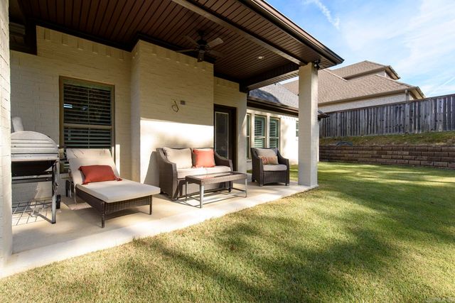 21 Rosans Ct, Little Rock, AR 72223