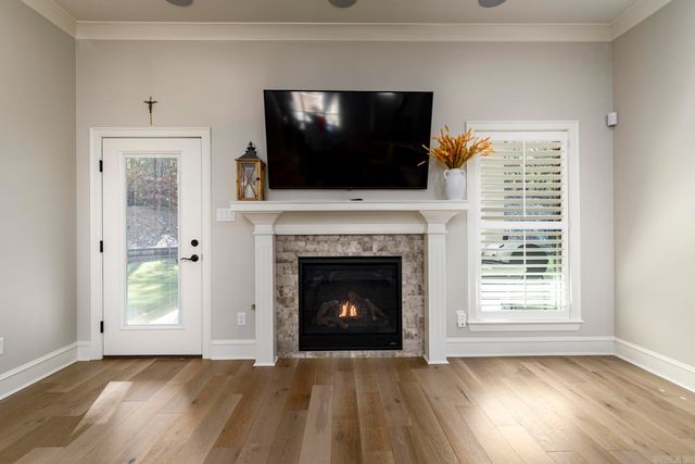 21 Rosans Ct, Little Rock, AR 72223