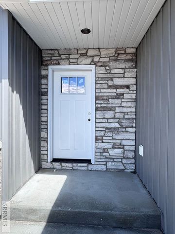 44 N Currant Lane, Rigby, ID 83442