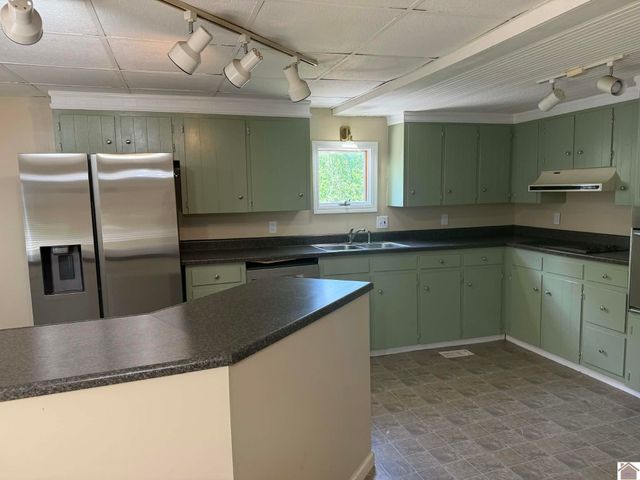 809 S 8th, Mayfield, KY 42066