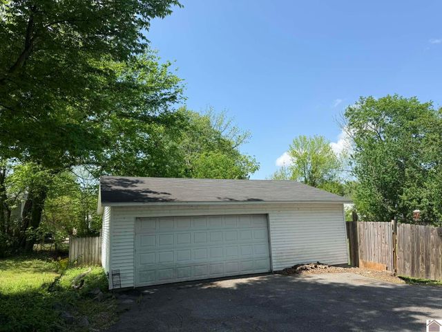 809 S 8th, Mayfield, KY 42066