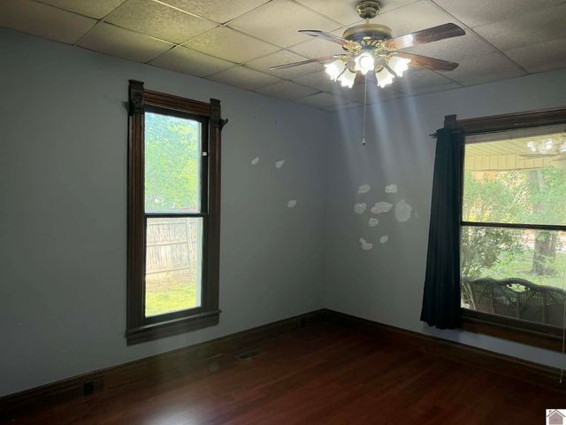 809 S 8th, Mayfield, KY 42066
