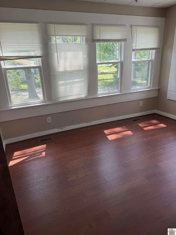 809 S 8th, Mayfield, KY 42066