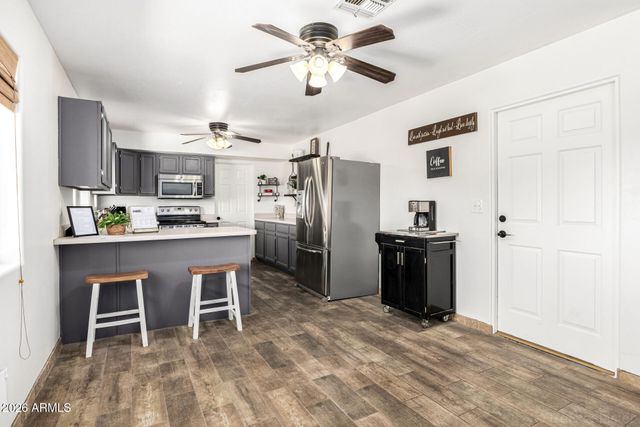 1317 E SABROSA Drive, New River, AZ 85087