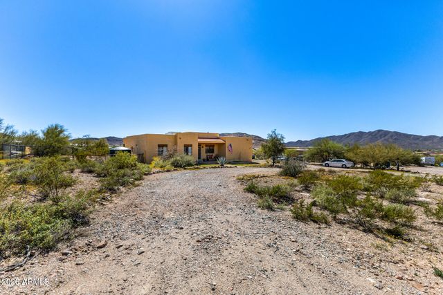 1317 E SABROSA Drive, New River, AZ 85087