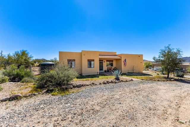 1317 E SABROSA Drive, New River, AZ 85087