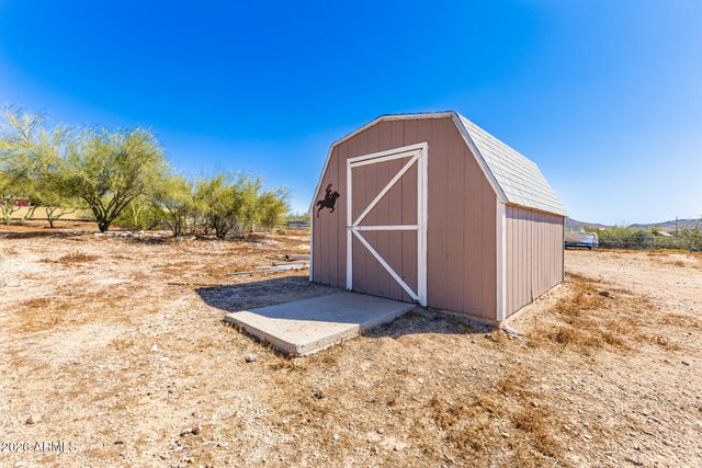 1317 E SABROSA Drive, New River, AZ 85087