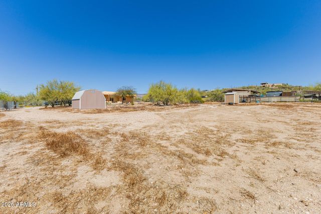 1317 E SABROSA Drive, New River, AZ 85087