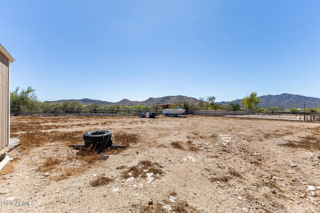 1317 E SABROSA Drive, New River, AZ 85087