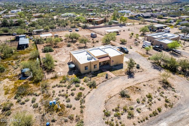 1317 E SABROSA Drive, New River, AZ 85087
