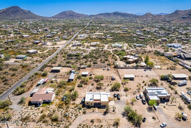 1317 E SABROSA Drive, New River, AZ 85087