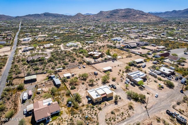 1317 E SABROSA Drive, New River, AZ 85087