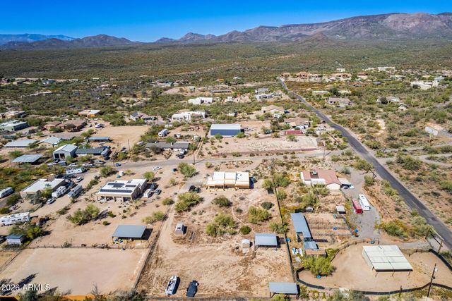 1317 E SABROSA Drive, New River, AZ 85087