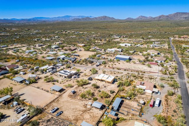 1317 E SABROSA Drive, New River, AZ 85087