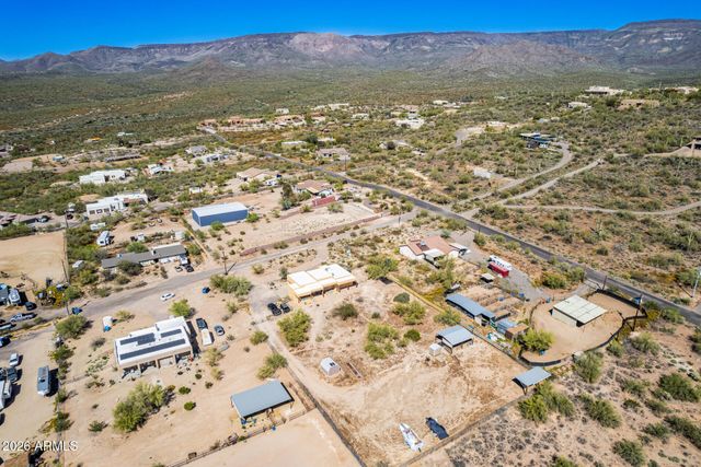 1317 E SABROSA Drive, New River, AZ 85087