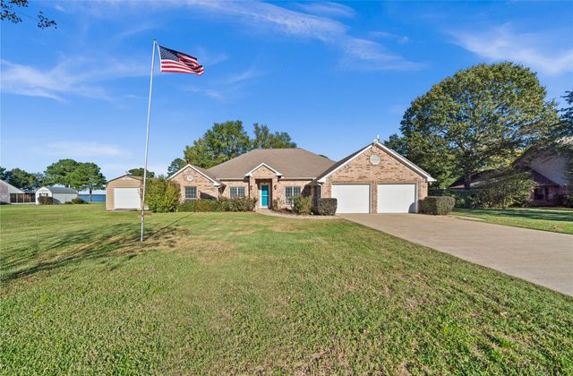 649 County Road 3009, Frankston, TX 75763